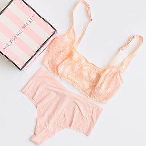 32DD SMALL Victoria’s Secret orange bra set